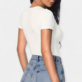 Letnie body w kształcie V