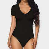 Letnie body w kształcie V